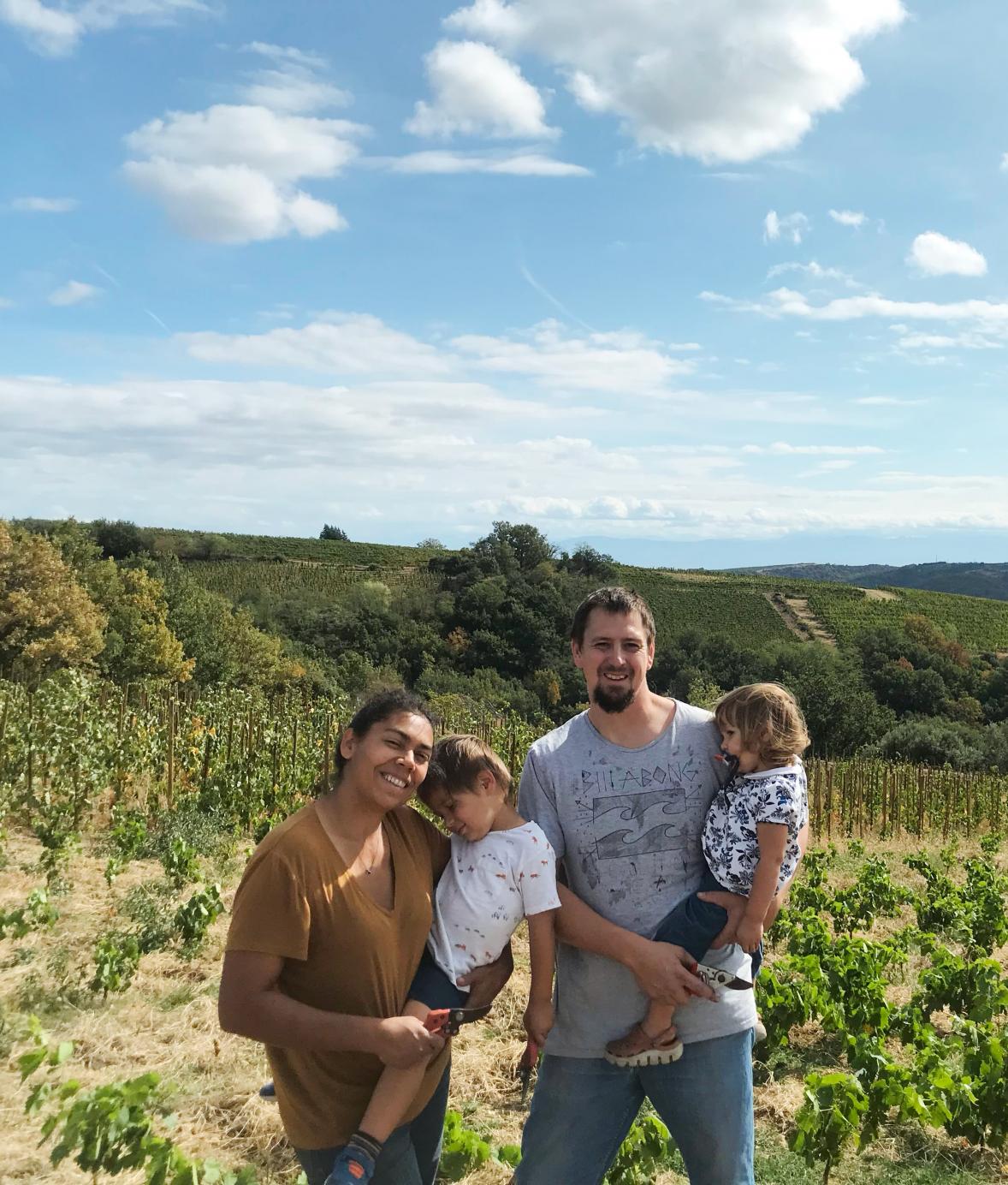 famille-de-boel-saint-joseph-cornas-cotes-du-rhone-symbiose-vins-importation-privee